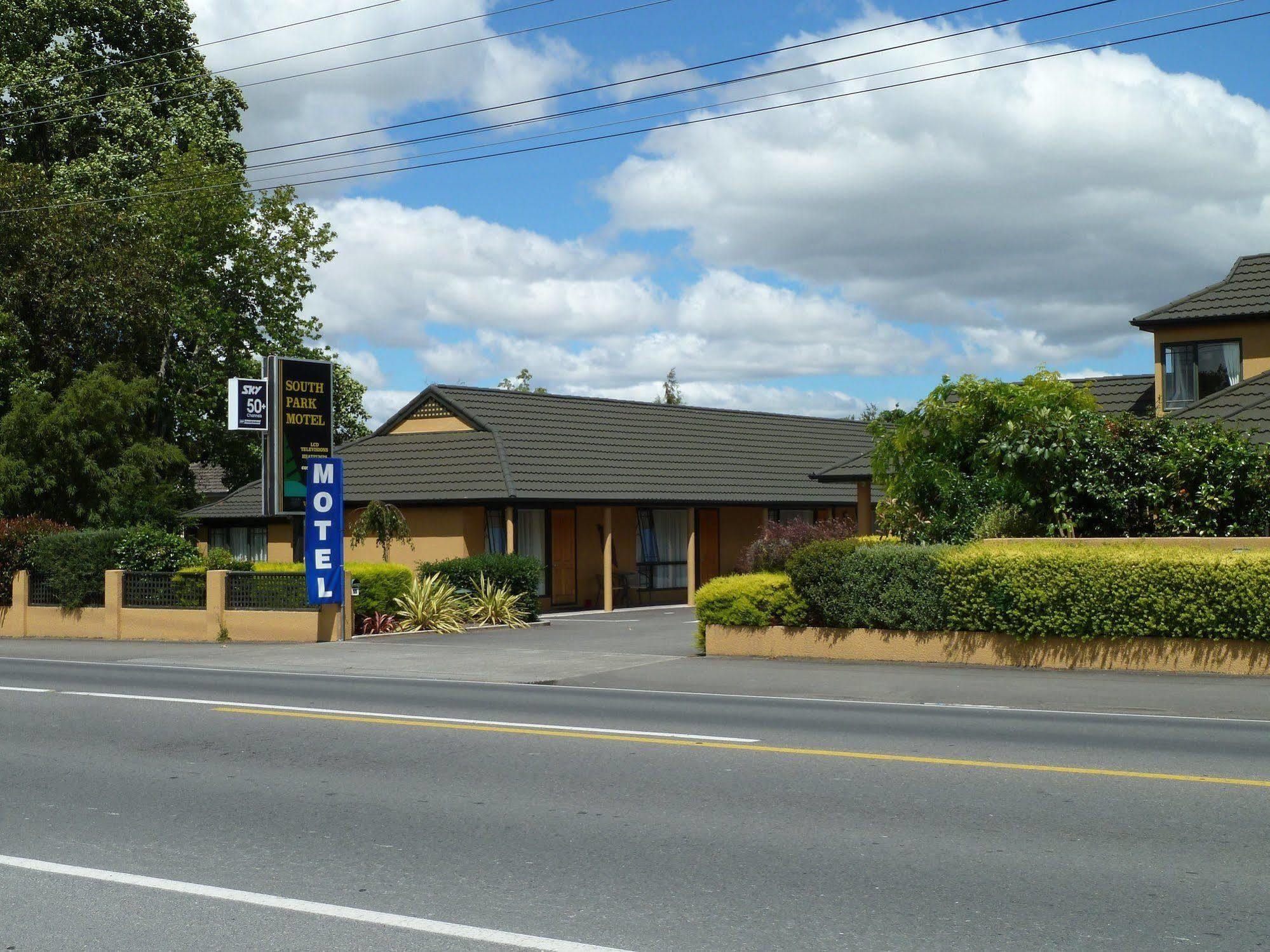 South Park Motel Masterton Exterior foto